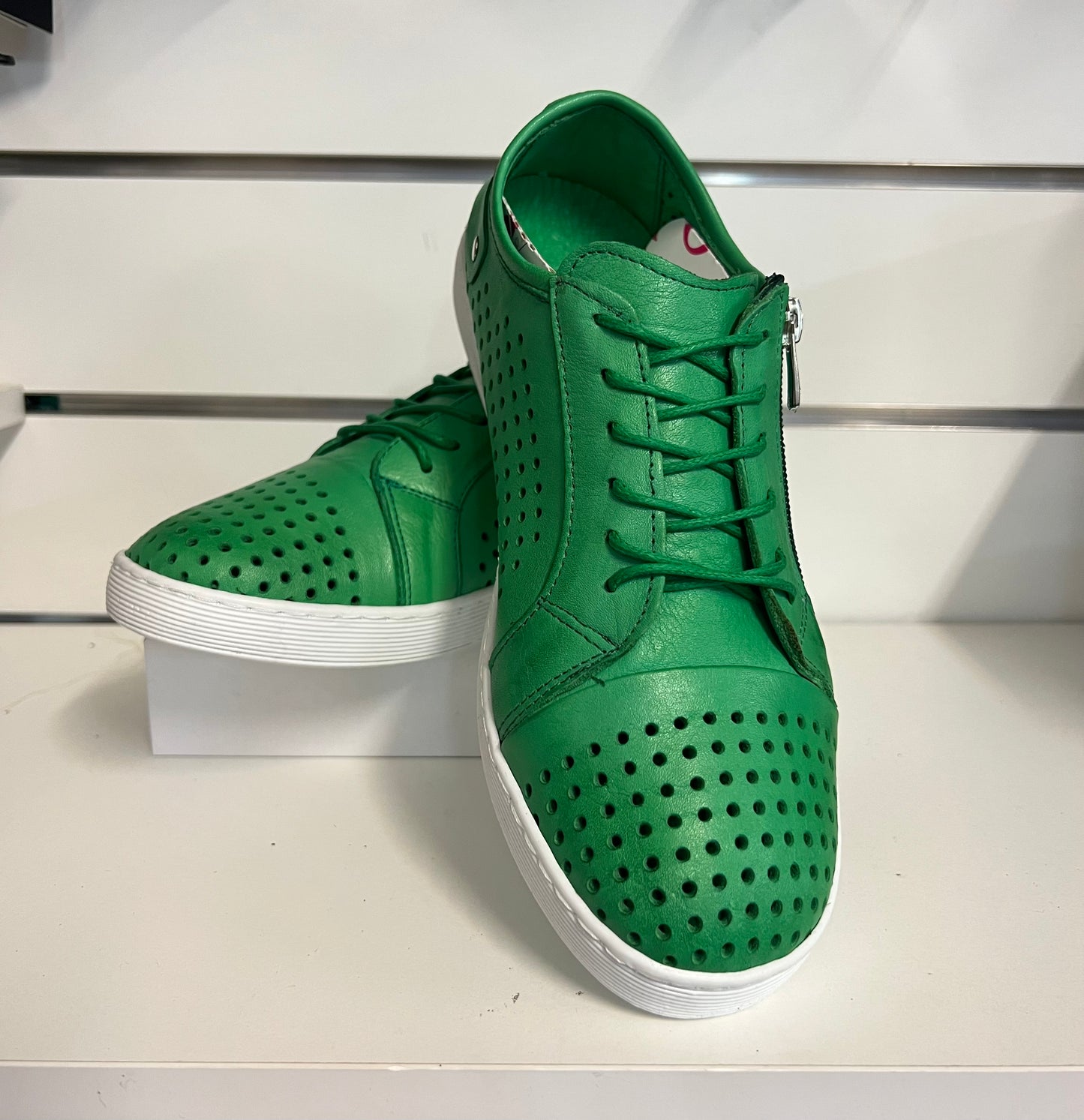 Cabello EG17 Leather Sneaker - Apple