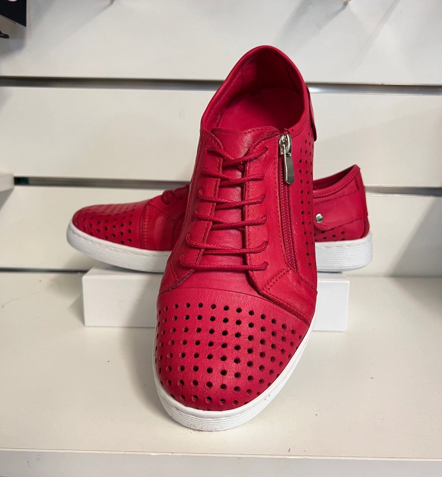Cabello EG17 Leather Sneaker - Fuchsia