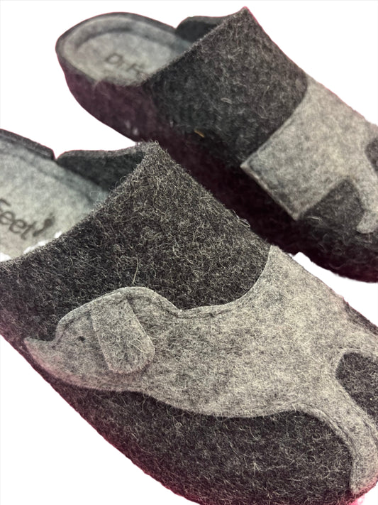 Dr Feet Slippers - Grey Pup