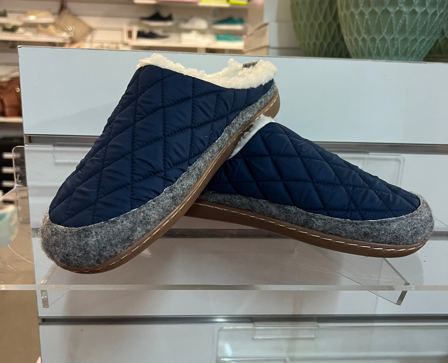 Dr Feet Hilton Slippers - Navy Quilted